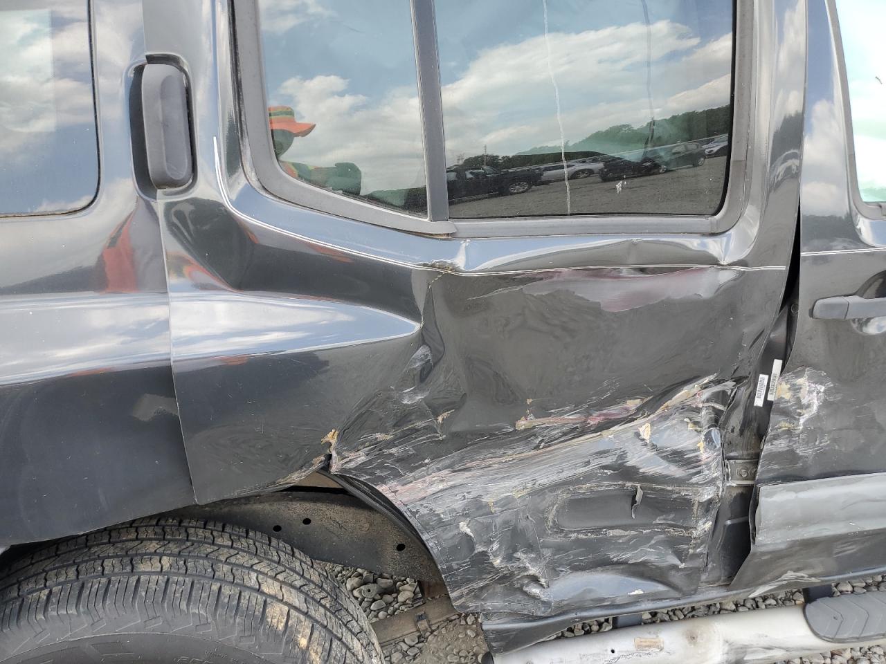 2013 Nissan Xterra X VIN: 5N1AN0NWXDN812784 Lot: 60028385