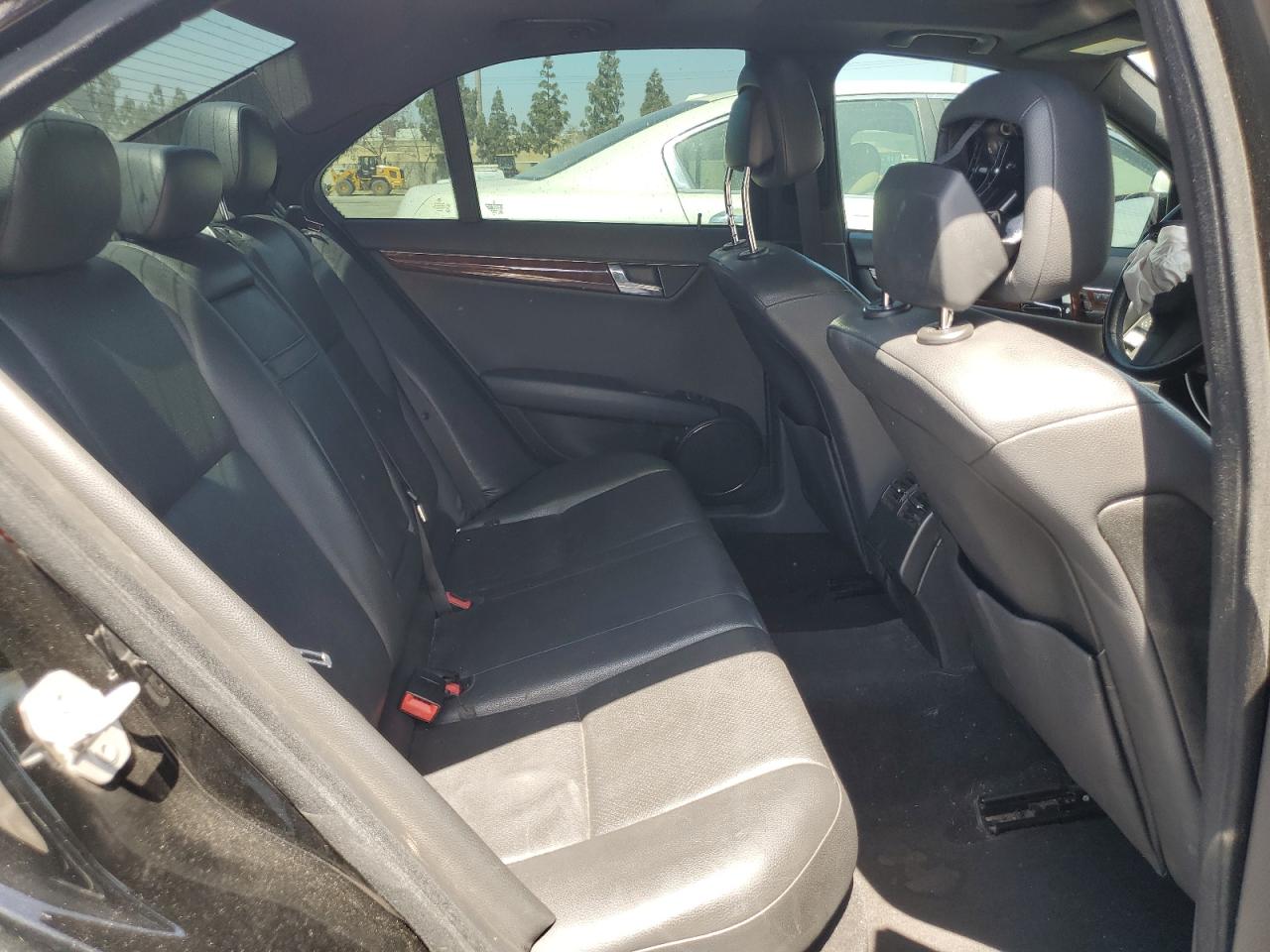 2010 Mercedes-Benz C 300 4Matic VIN: WDDGF8BB0AR103593 Lot: 61450945