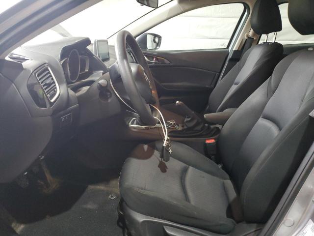 Седаны MAZDA 3 2016 Серебристый
