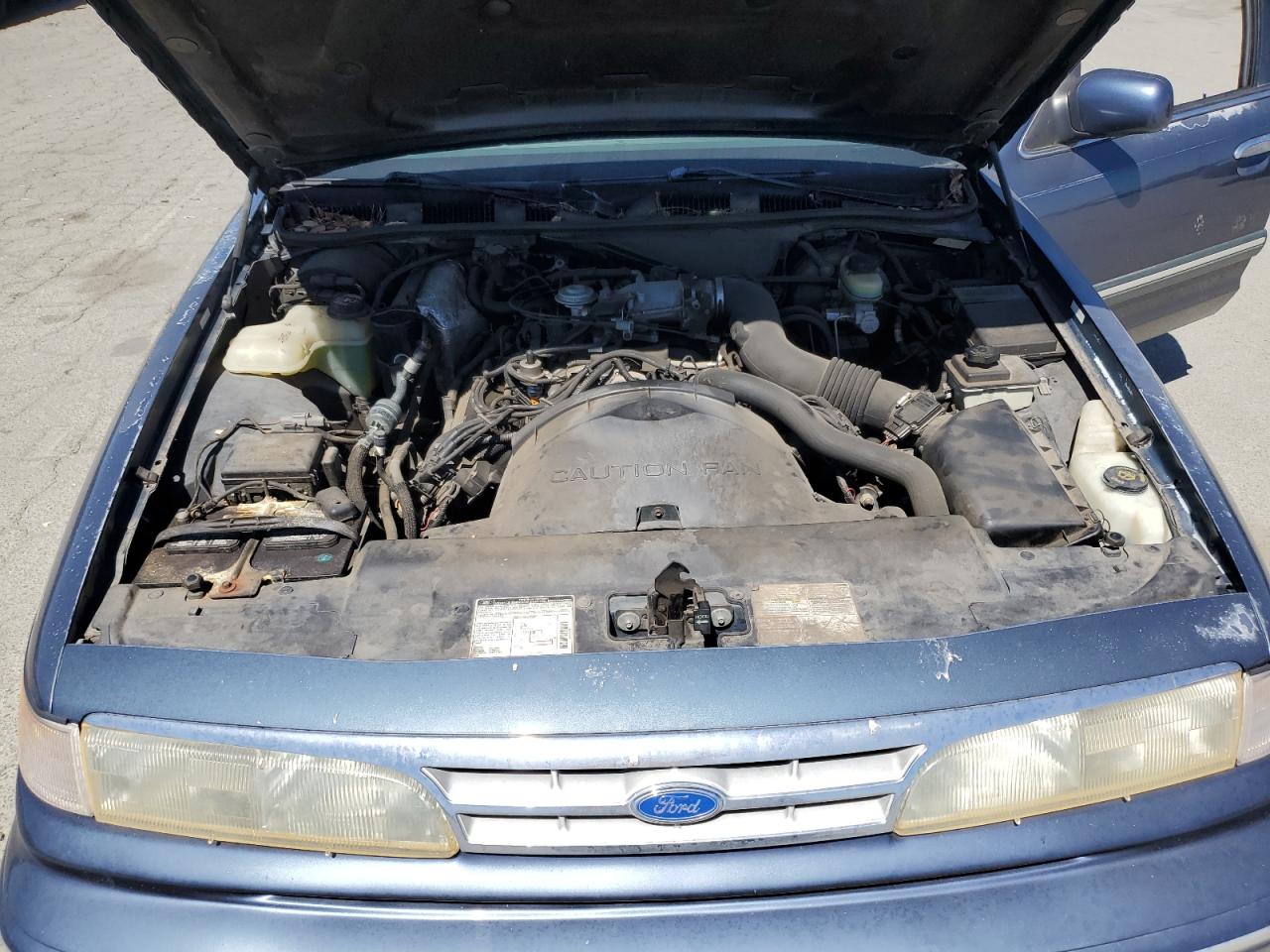 1997 Ford Crown Victoria Lx VIN: 2FALP74W6VX132940 Lot: 61654415