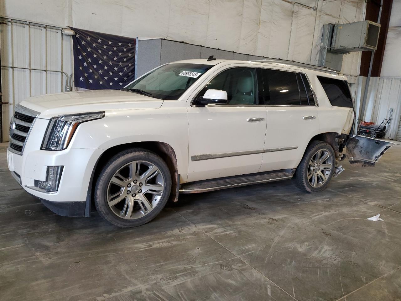 2015 Cadillac Escalade Premium for Sale in Avon, MN - Rear End