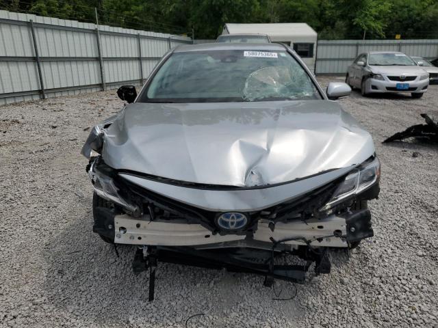  TOYOTA CAMRY 2023 Серебристый