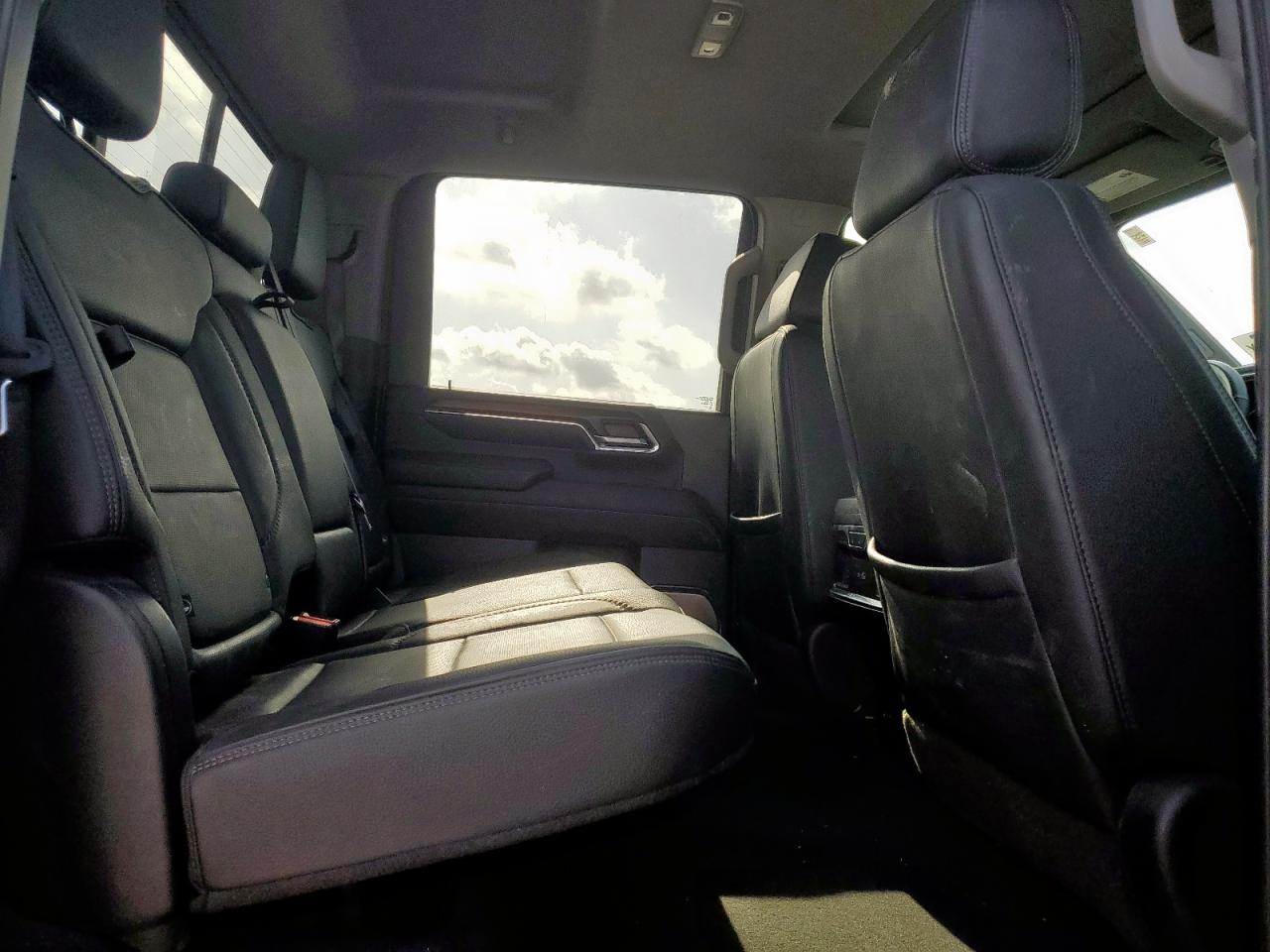 2024 GMC Sierra K2500 Denali VIN: 1GT49RE70RF370697 Lot: 61241035