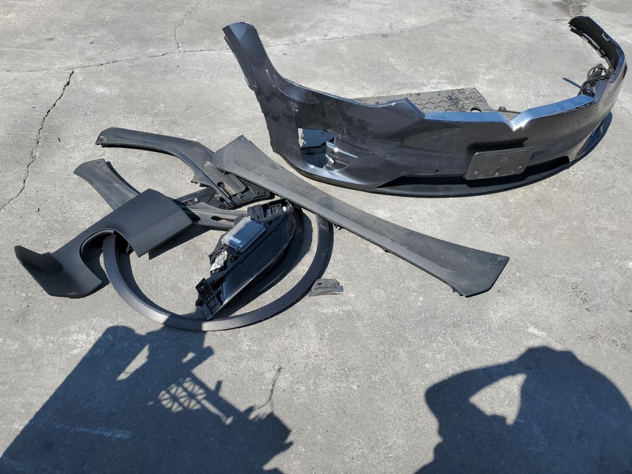 2020 Tesla Model X VIN: 5YJXCBE20LF235015 Lot: 60816905
