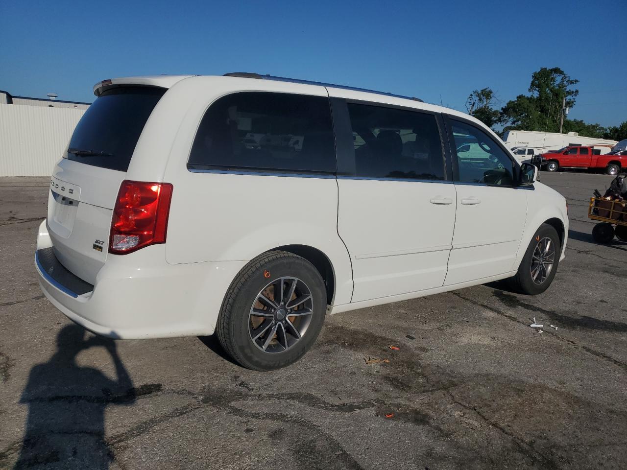 DODGE CARAVAN 2017 VIN 2C4RDGCG1HR685334 zdjęcie 3