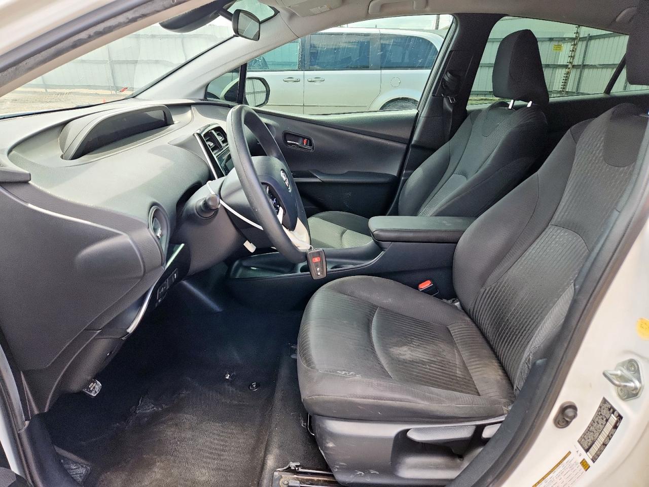 TOYOTA PRIUS 2017 VIN JTDKBRFU9H3552799 zdjęcie 7