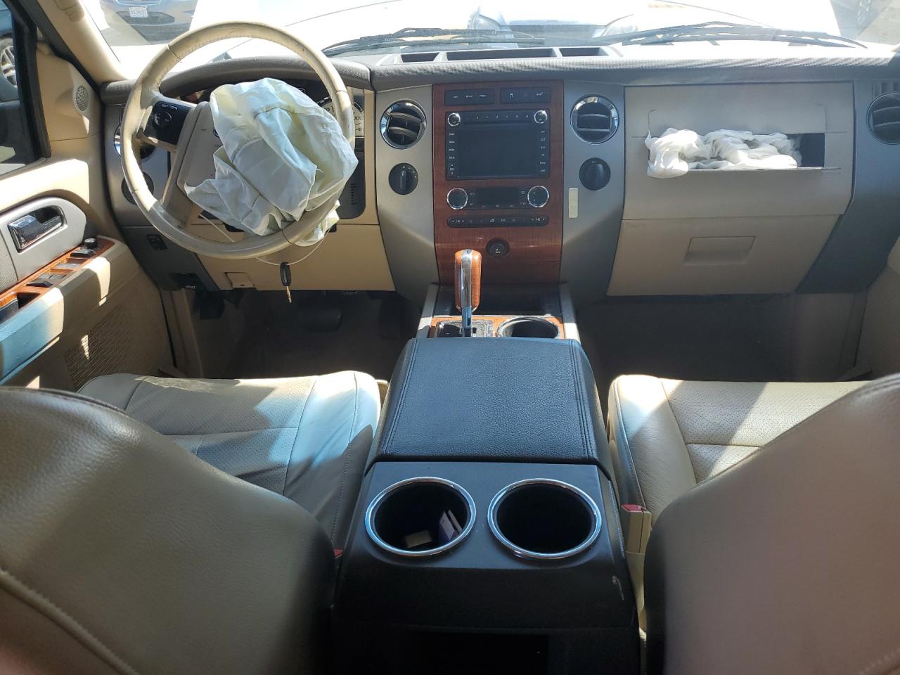 2010 Ford Expedition Eddie Bauer VIN: 1FMJU1J52AEB47770 Lot: 62053935