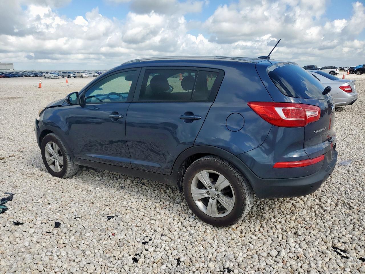 KIA SPORTAGE 2013 VIN KNDPB3A22D7371670 zdjęcie 2