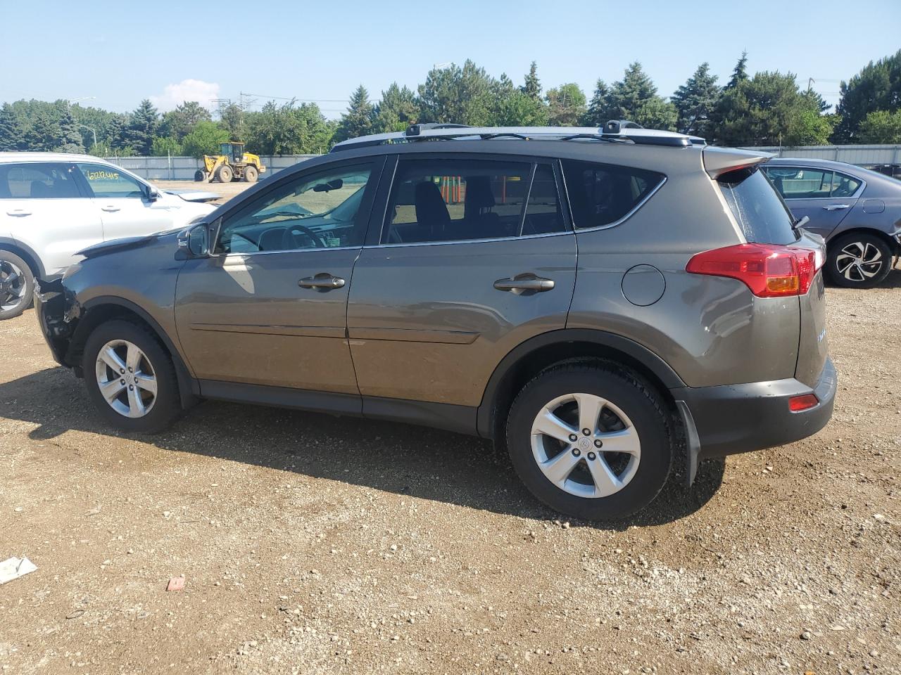 TOYOTA RAV4 2014 VIN JTMRFREV2ED067908 photo 2