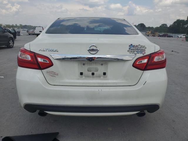 Sedans NISSAN ALTIMA 2016 Biały