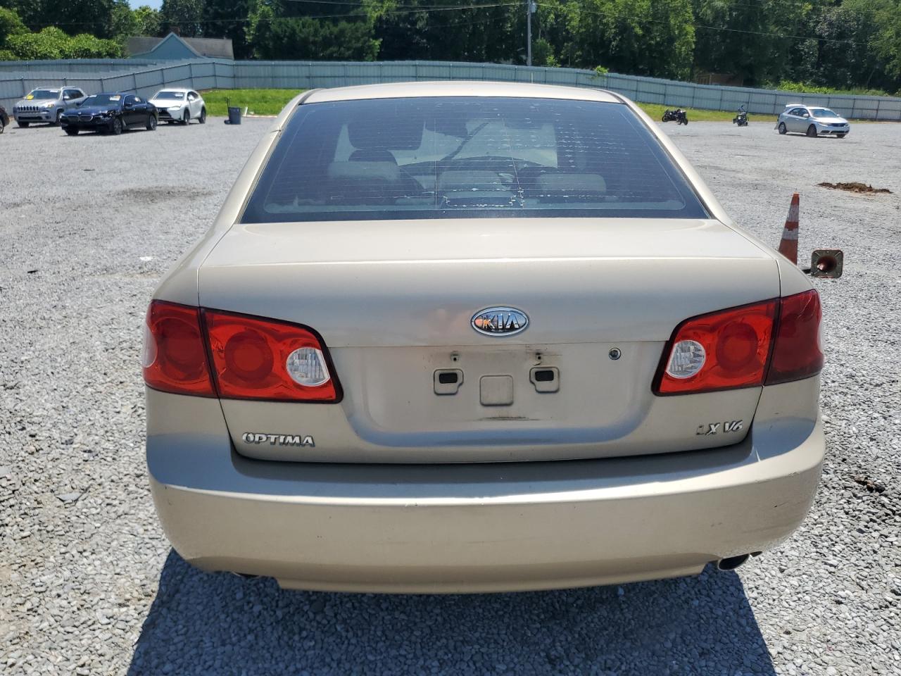 2007 Kia Optima Lx VIN: KNAGE124375130841 Lot: 61384895