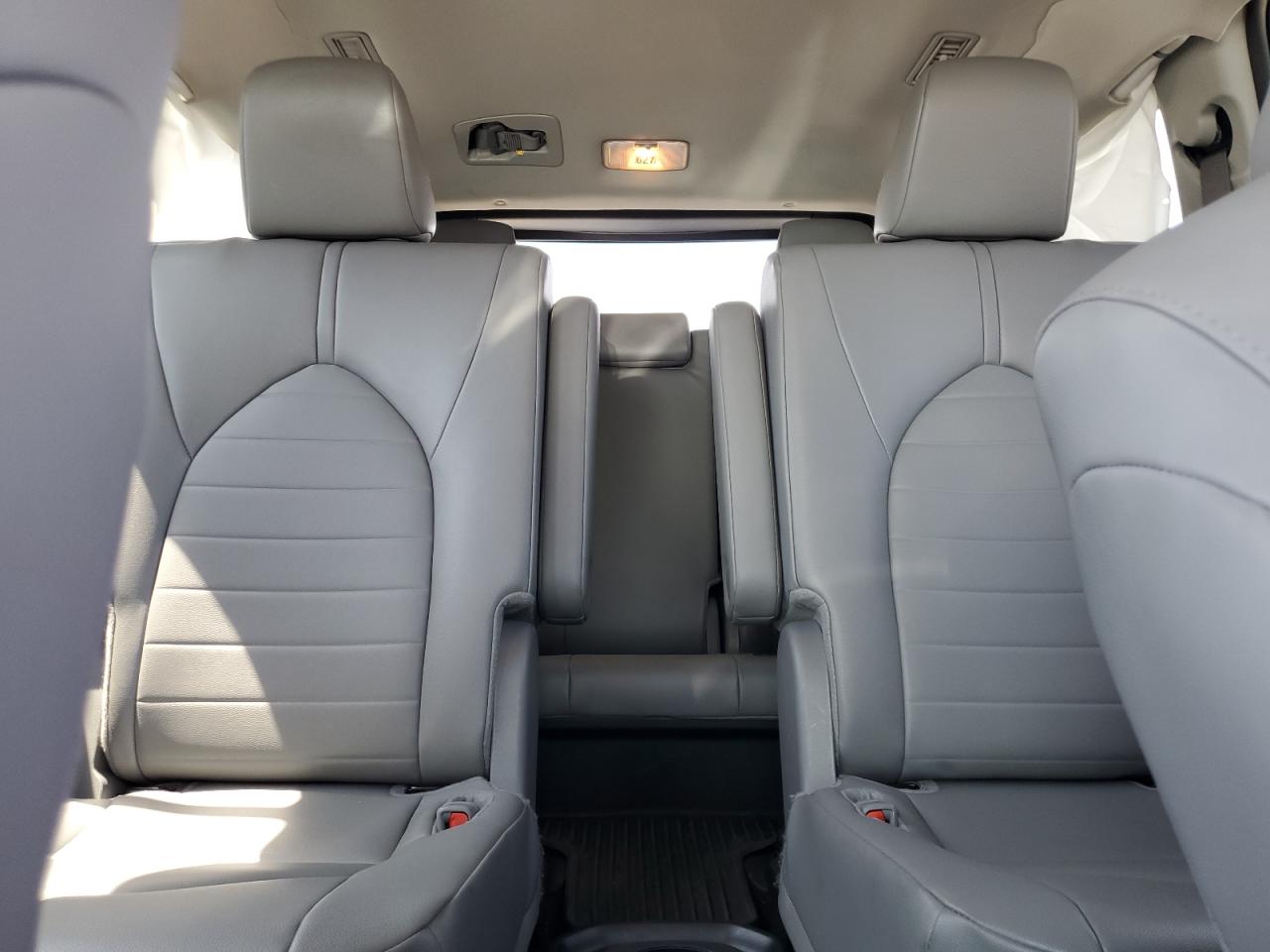 TOYOTA HIGHLANDER 2024 VIN 5TDKDRBH8RS567605 zdjęcie 10