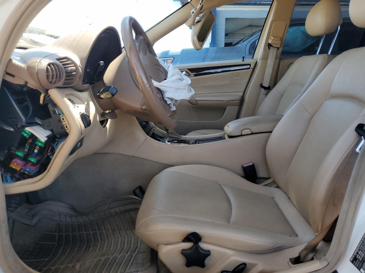 2004 Mercedes-Benz C 240 VIN: WDBRF61J64E015626 Lot: 58260815