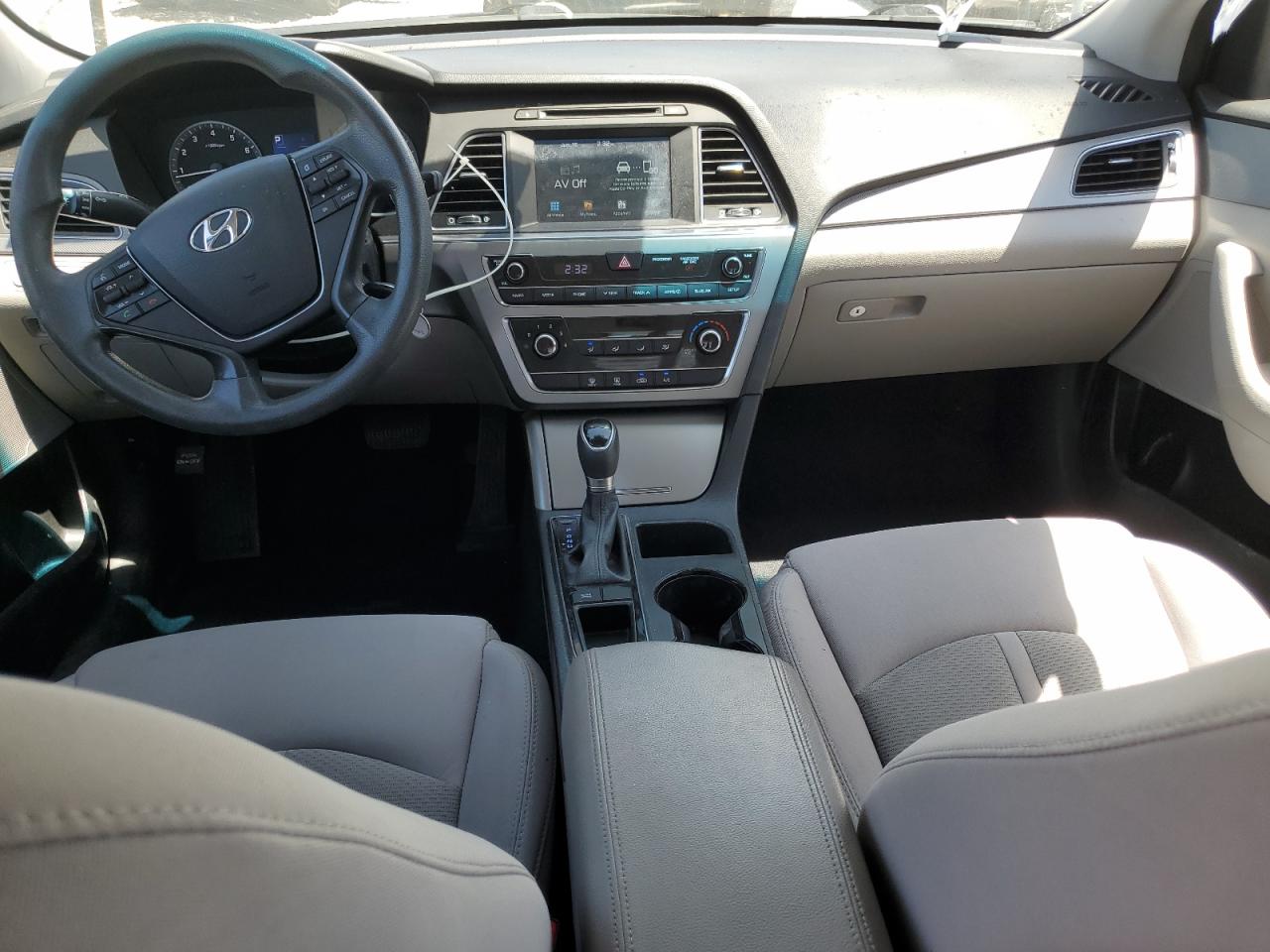 2017 Hyundai Sonata Se VIN: 5NPE24AF0HH573067 Lot: 61855295