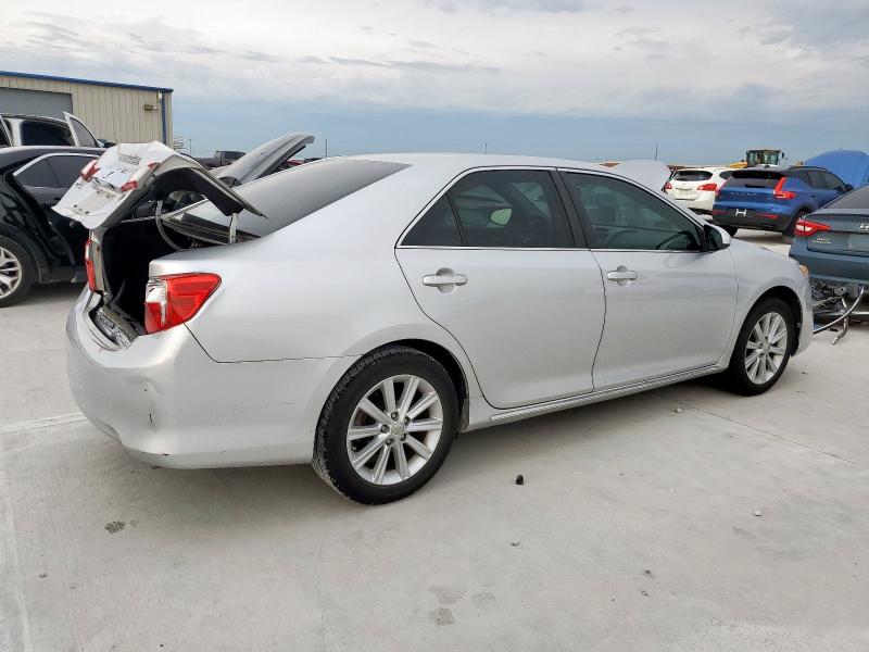  TOYOTA CAMRY 2012 Biały