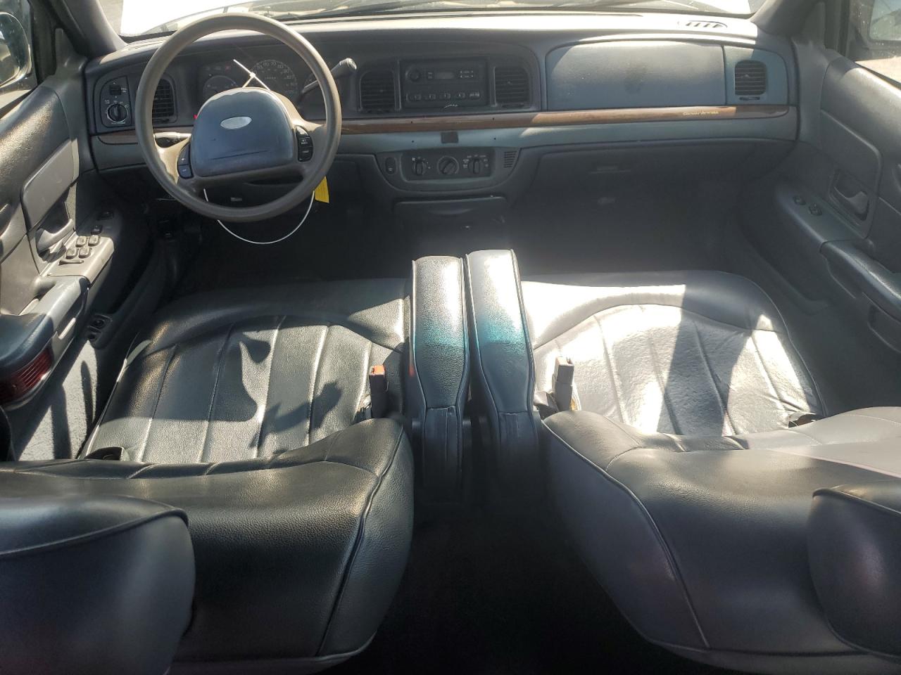 2002 Ford Crown Victoria S VIN: 2FAFP72W02X155626 Lot: 59521945