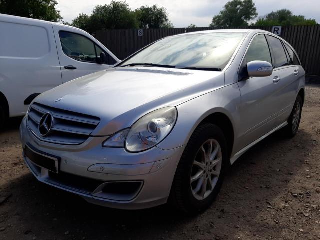 2007 MERCEDES BENZ R320 SE CD
