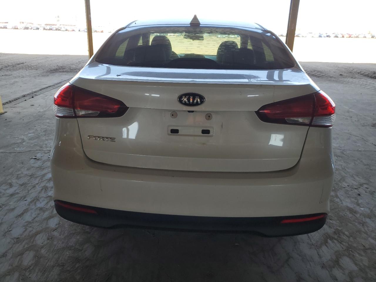 2018 Kia Forte Lx VIN: 3KPFL4A73JE207415 Lot: 63018215