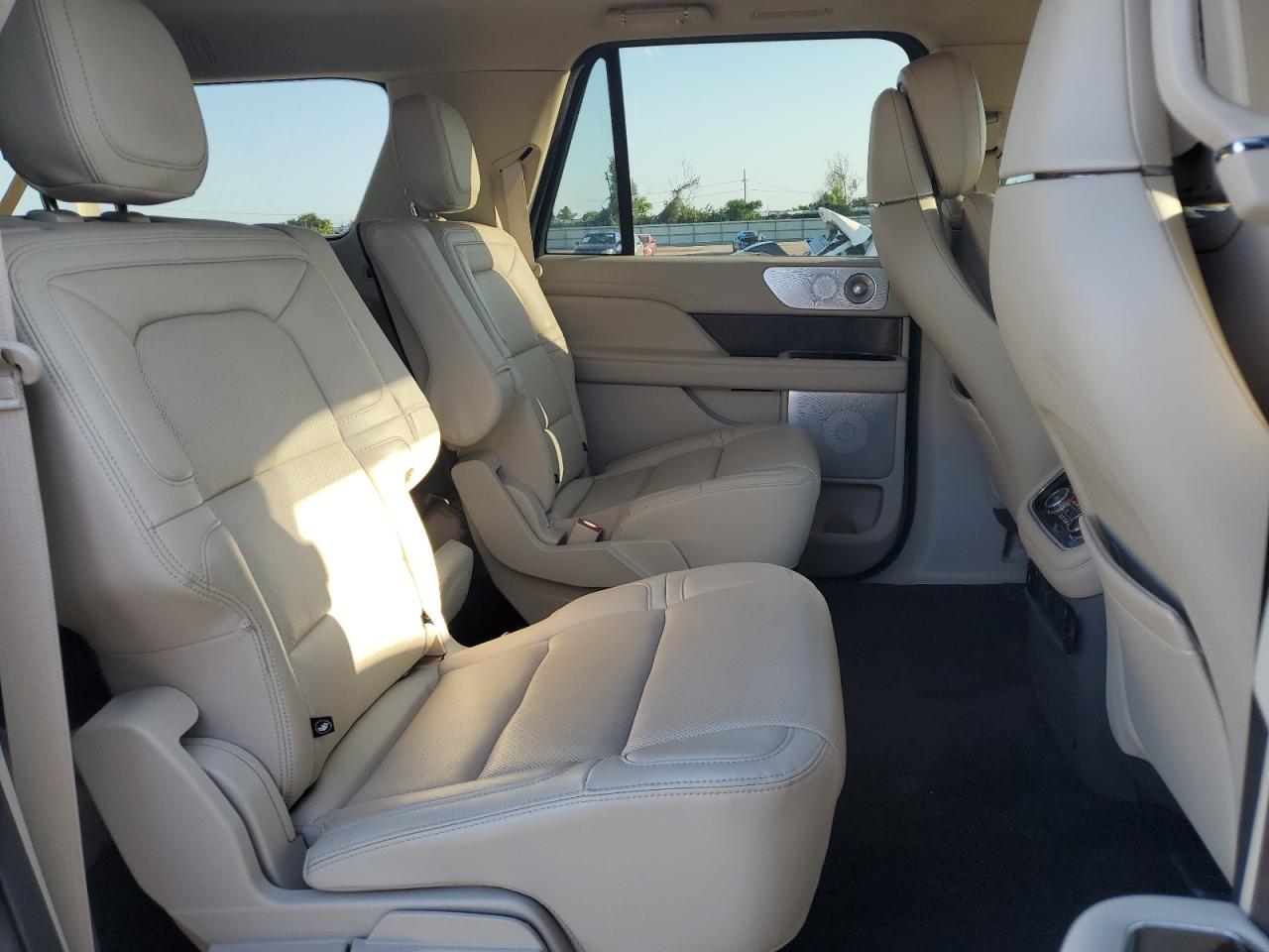 2021 Lincoln Navigator L Reserve VIN: 5LMJJ3LTXMEL17469 Lot: 61972145