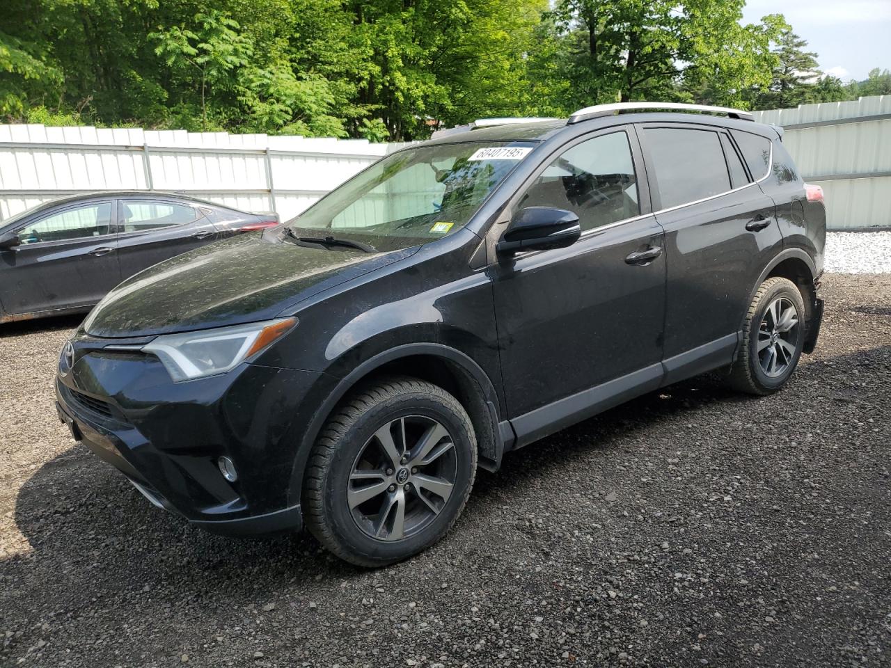 2016 Toyota Rav4 Xle na sprzedaż w Center Rutland, VT - Rear End