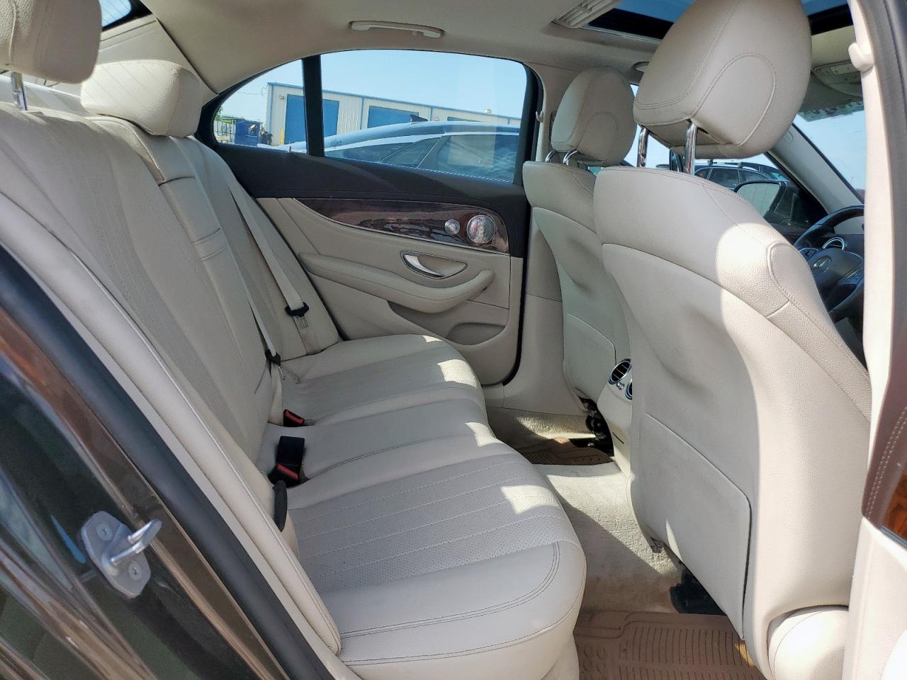 2018 Mercedes-Benz E 300 VIN: WDDZF4JB3JA312599 Lot: 60413375