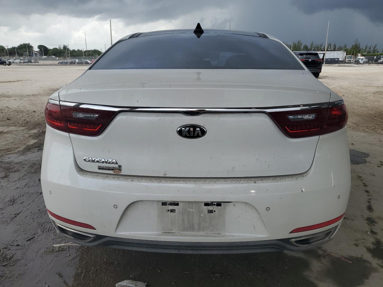 2018 Kia Cadenza Luxury VIN: KNALC4J17J5127848 Lot: 62816015