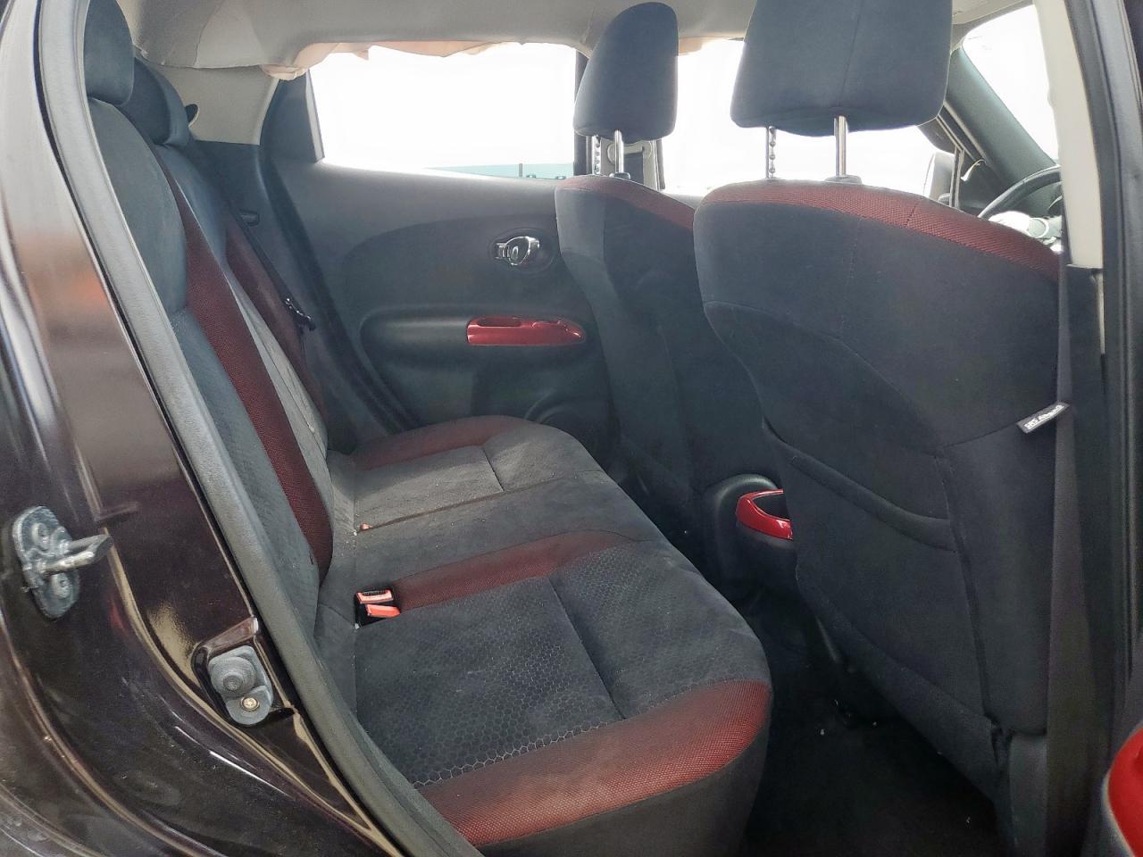 2014 Nissan Juke S VIN: JN8AF5MR8ET353024 Lot: 63294455