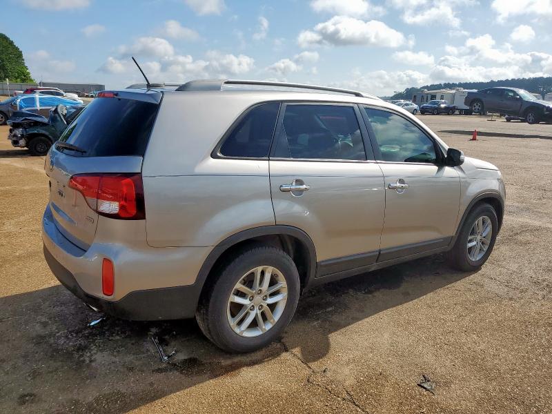  KIA SORENTO 2015 Srebrny