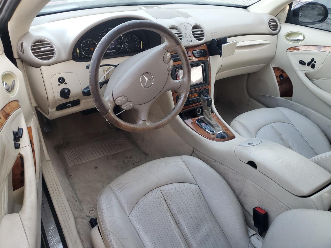 2004 Mercedes-Benz Clk 500 VIN: WDBTK75G04T011752 Lot: 62236405