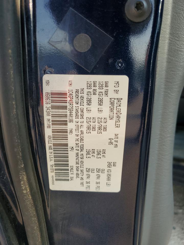 2005 Chrysler Town & Country VIN: 1C4GP45R75B440186 Lot: 62704355