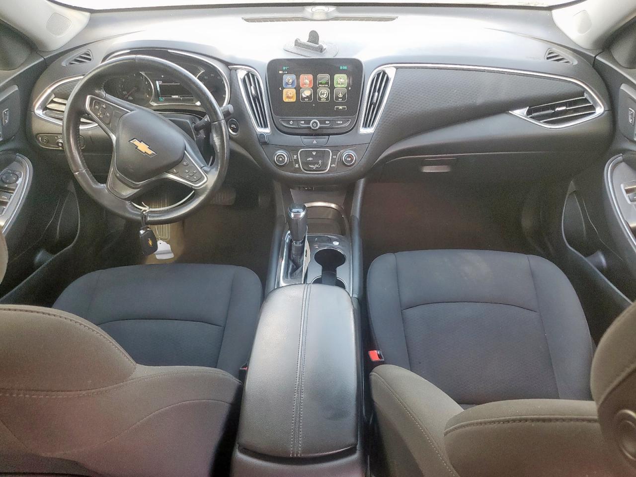 CHEVROLET MALIBU 2018 VIN 1G1ZD5ST7JF225992 zdjęcie 8