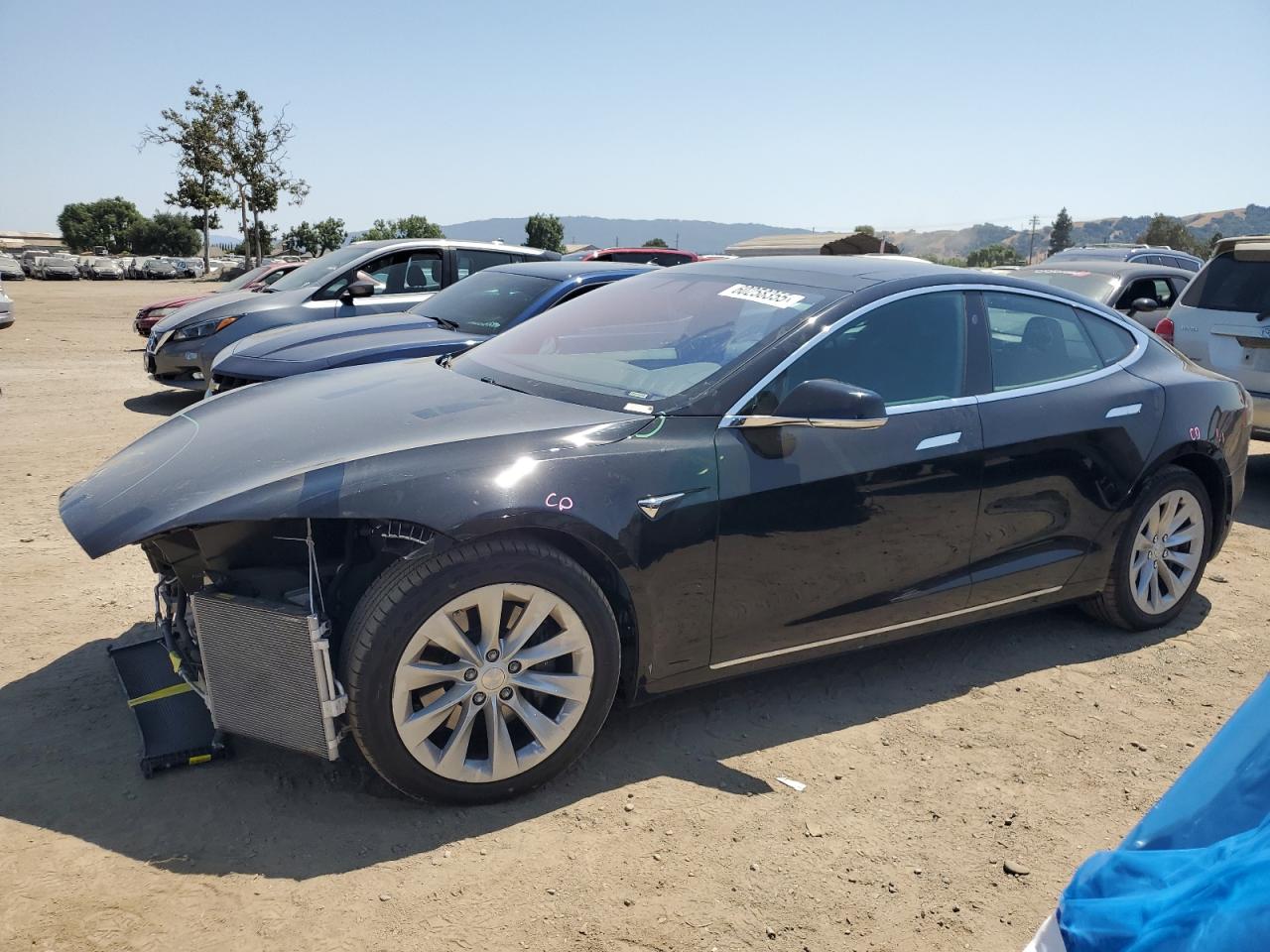 2016 Tesla Model S продається в San Martin, CA - Front End