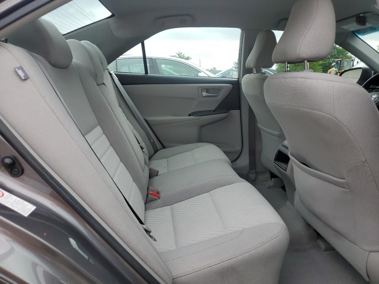 2016 Toyota Camry Le VIN: 4T1BF1FK1GU612941 Lot: 61575345
