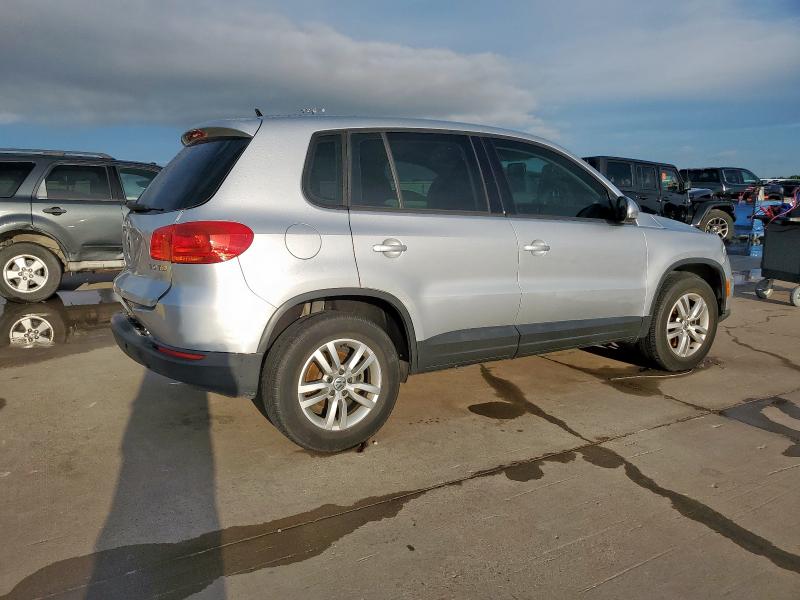  VOLKSWAGEN TIGUAN 2013 Silver