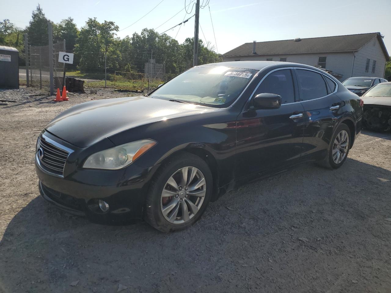2012 Infiniti M56 X