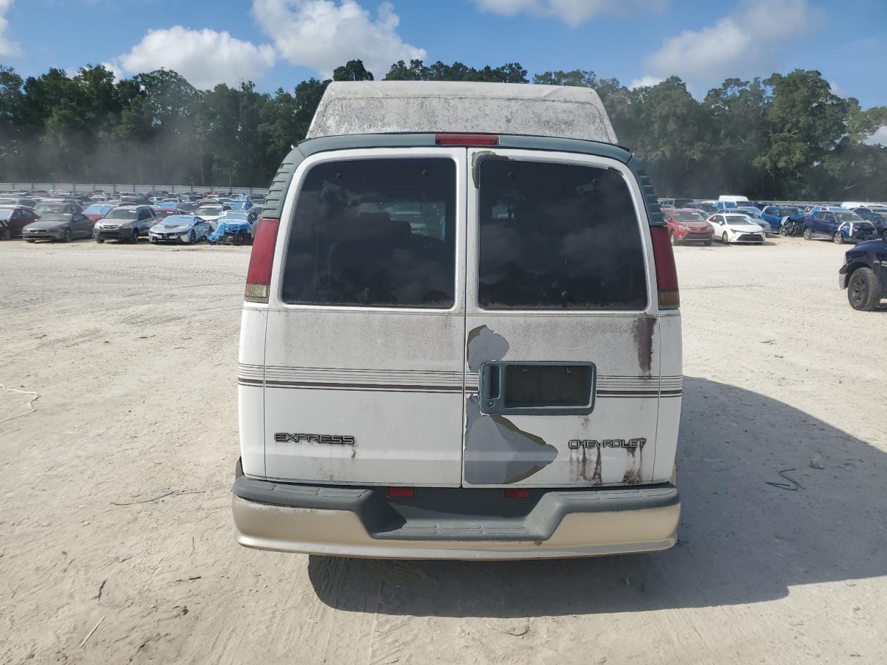 2001 Chevrolet Express G1500 VIN: 1GBFG15R211226625 Lot: 62291785