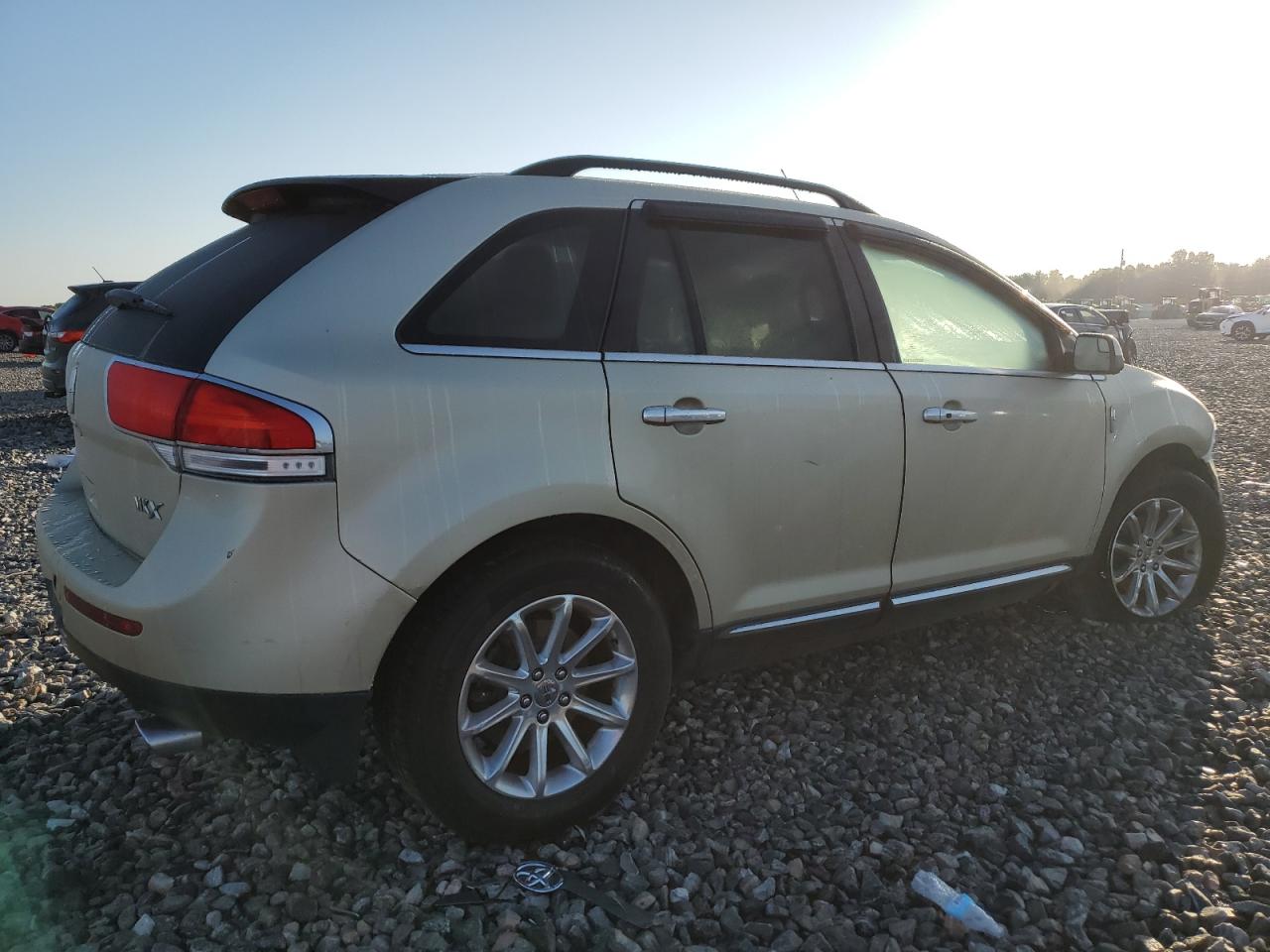 LINCOLN MKX 2011 VIN 2LMDJ6JK0BBJ31190 фото 3