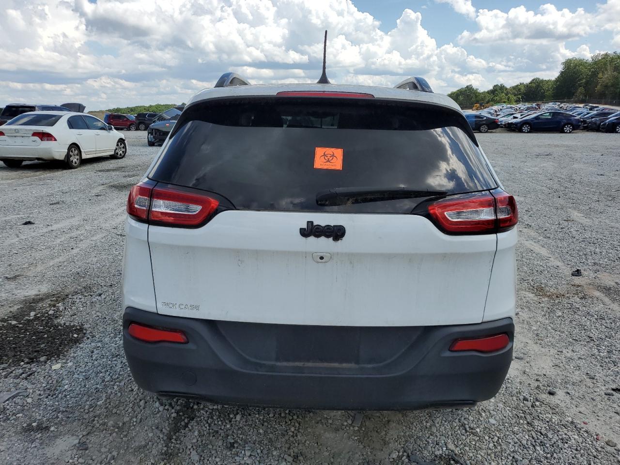 2018 Jeep Cherokee Latitude VIN: 1C4PJLCB0JD509784 Lot: 70869255