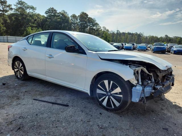  NISSAN ALTIMA 2019 White