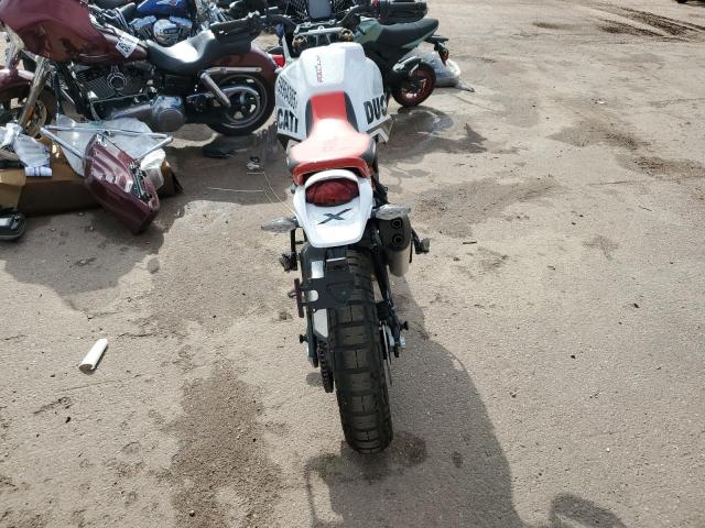 2024 DUCATI DESERT X   