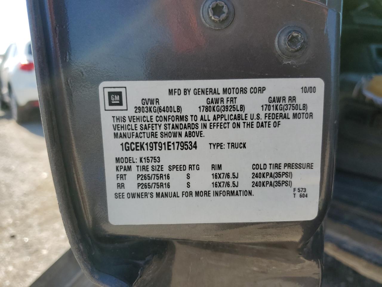 CHEVROLET ALL Models 2001 VIN 1GCEK19T91E179534 фото 12