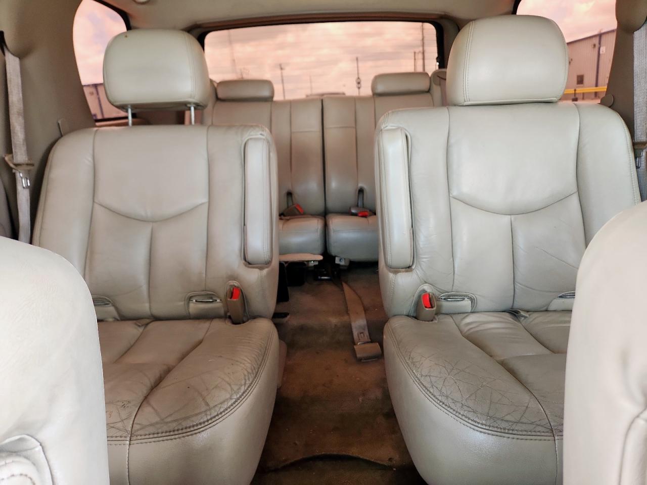 2004 Chevrolet Tahoe C1500 VIN: 1GNEC13Z54R208834 Lot: 61908215