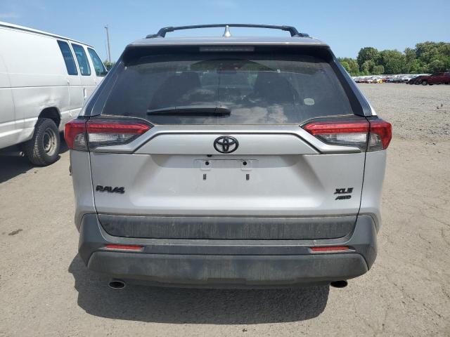  TOYOTA RAV4 2022 Серебристый