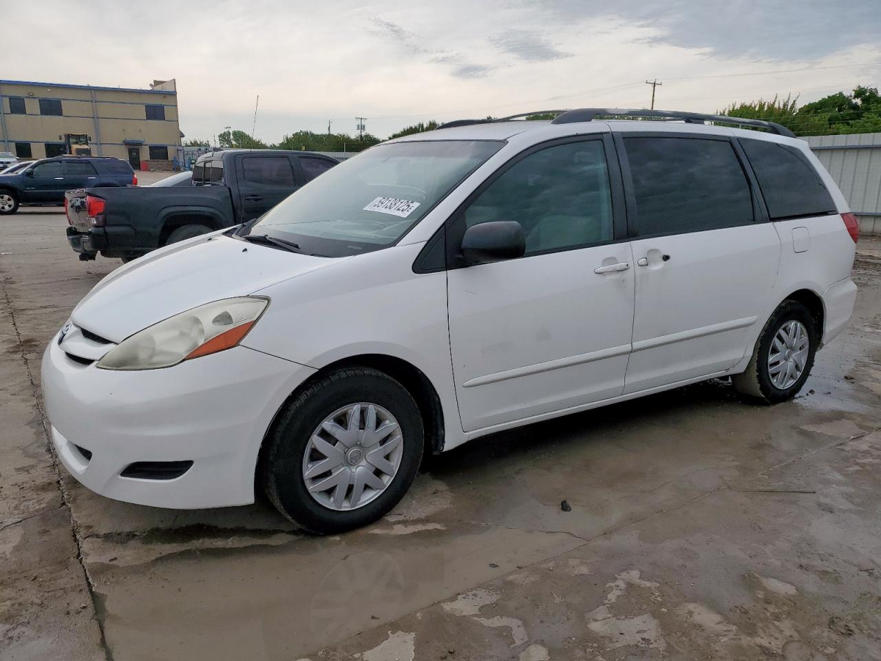 2007 Toyota Sienna Ce for Sale in Wilmer, TX - Side