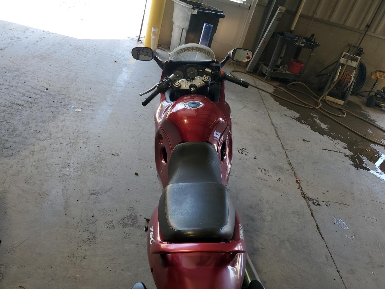 2006 Suzuki Gsx750 F VIN: JS1GR7GA462101206 Lot: 62064945