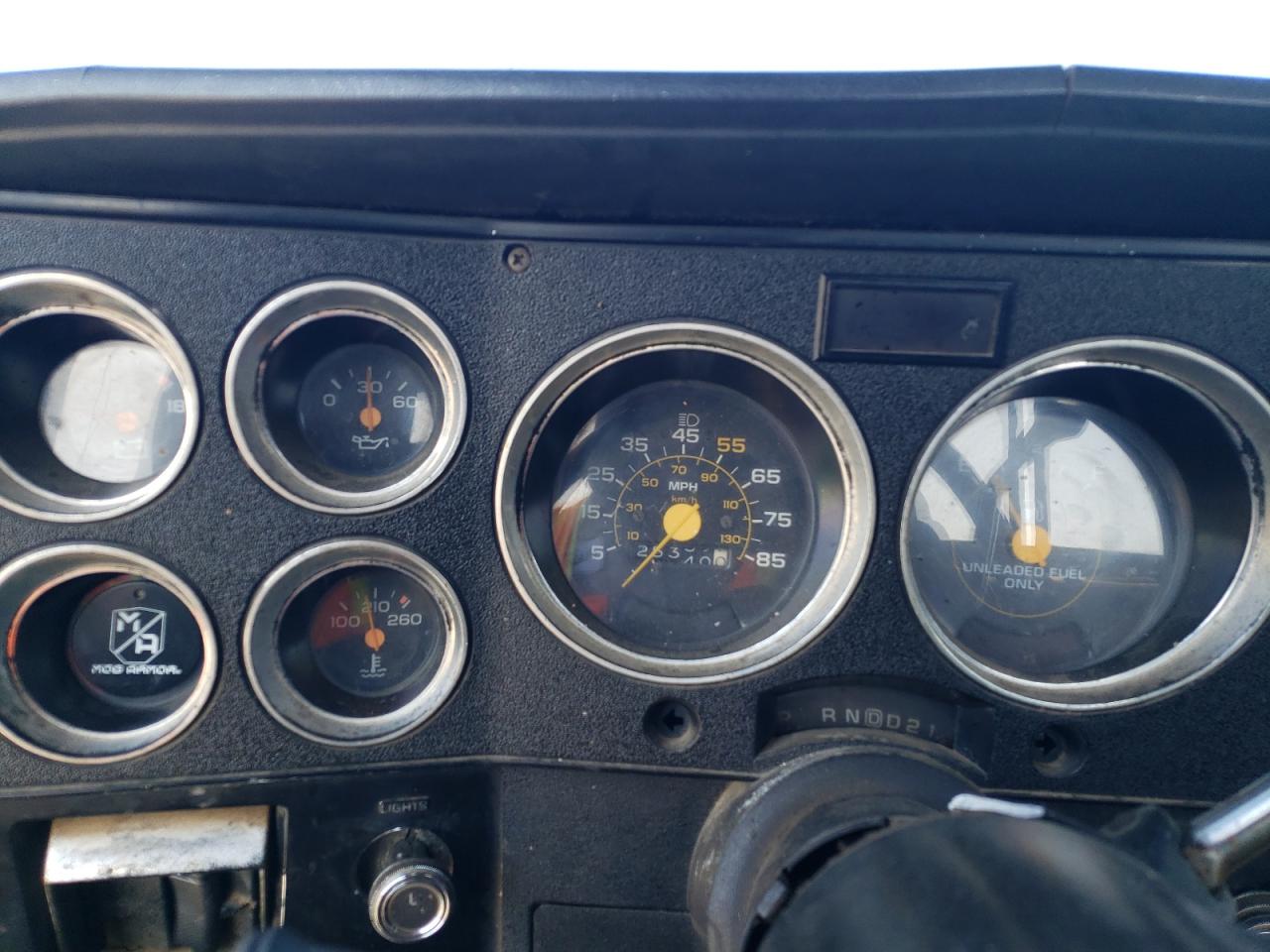 CHEVROLET All Models 1984 VIN 1GCFC24L6EJ168518 zdjęcie 9