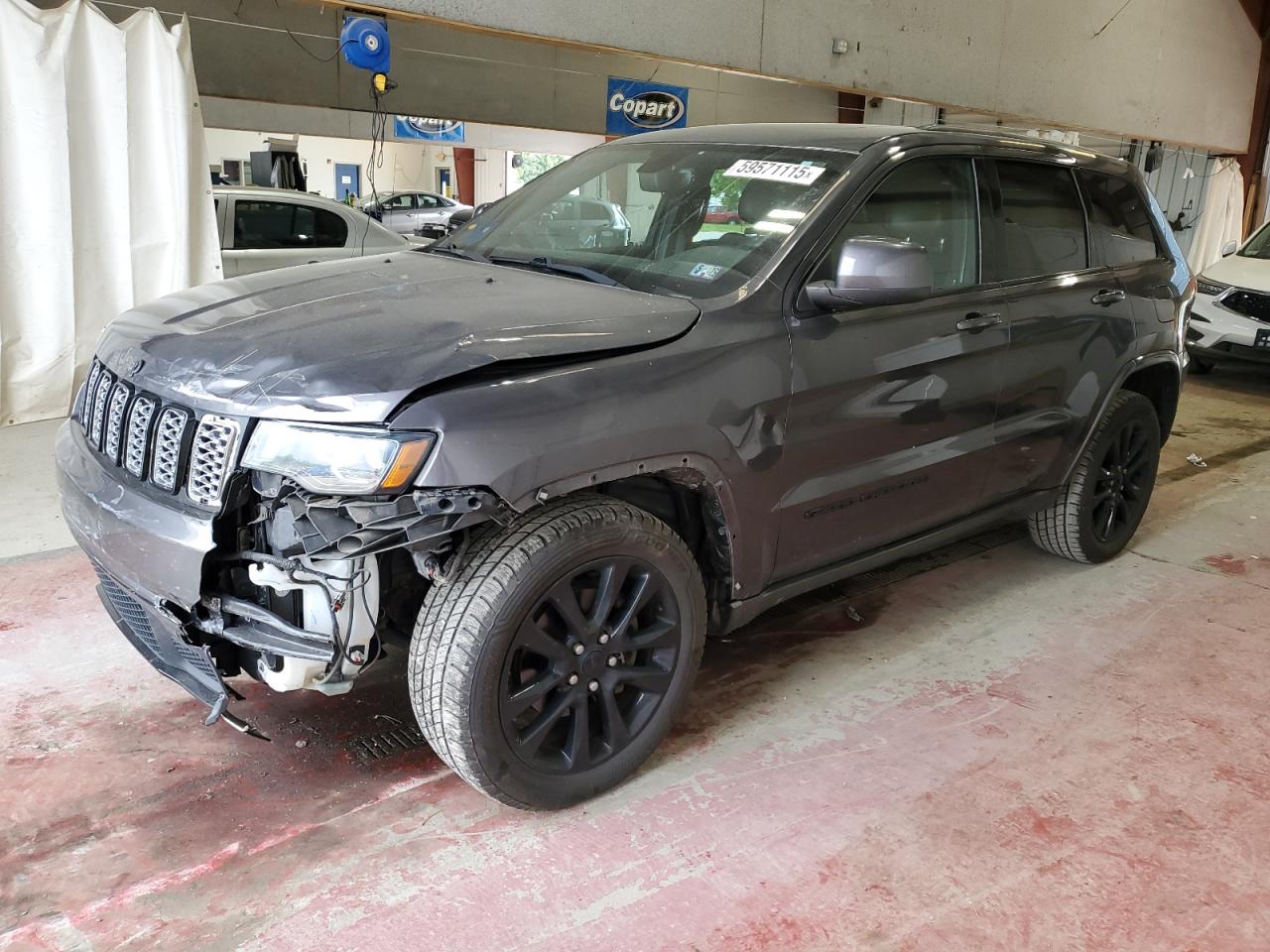 2017 Jeep Grand Cherokee Laredo na sprzedaż w Angola, NY - Front End