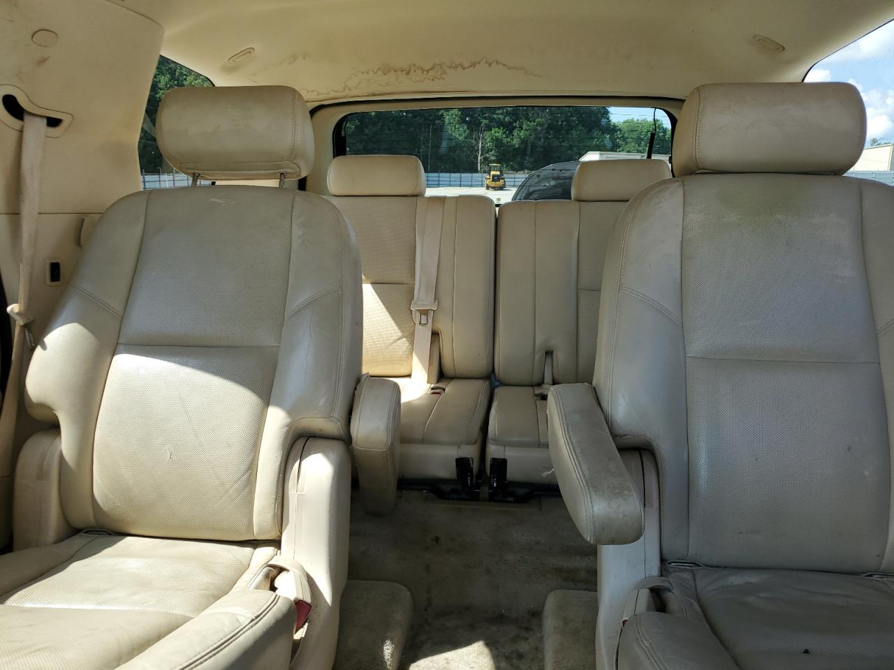 2008 Cadillac Escalade Luxury VIN: 1GYEC63868R140055 Lot: 60736535