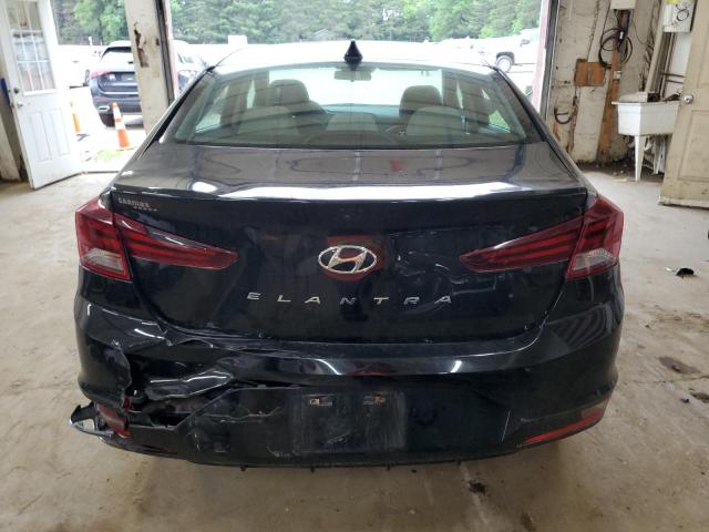  HYUNDAI ELANTRA 2019 Чорний