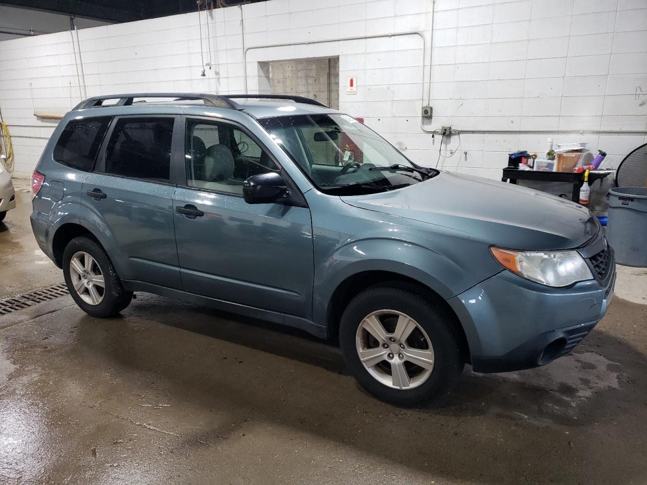 SUBARU FORESTER 2011 VIN JF2SHBBCXBH712350 фото 4